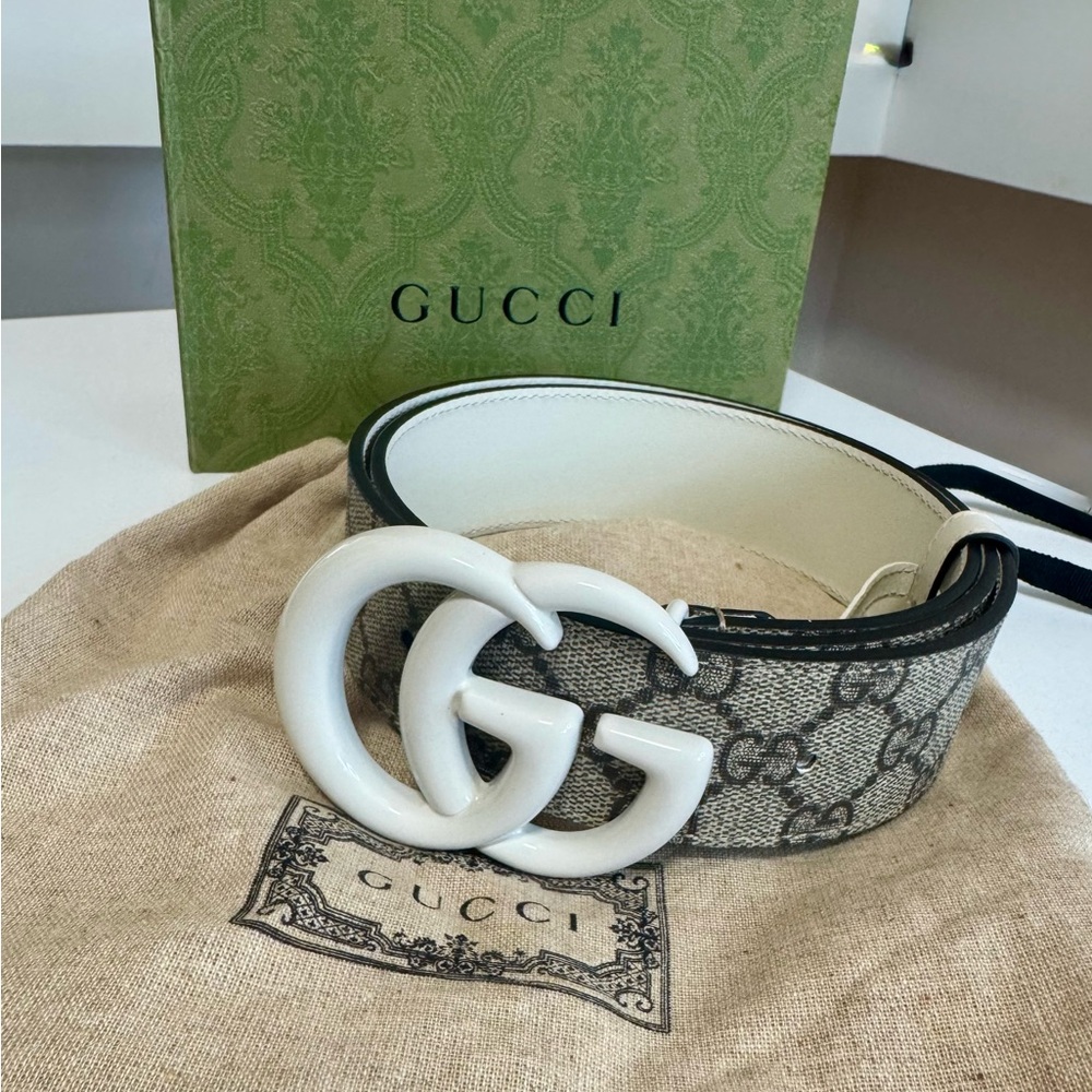 SOLD Gucci Black and White Belt with Iconic Design. Size 85